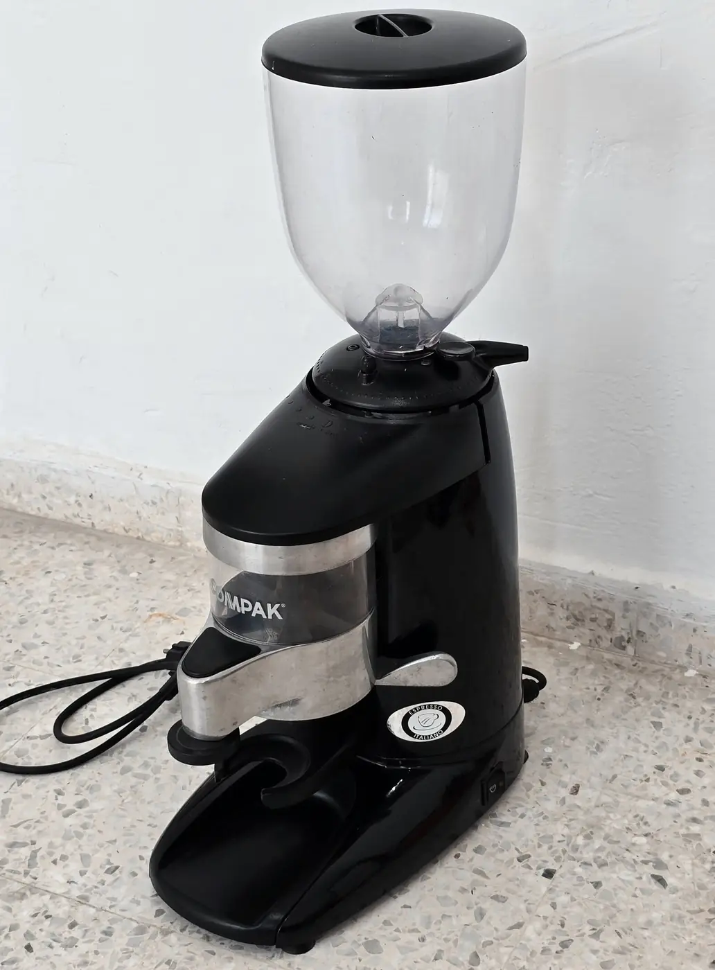 Moulin à café Compak silencieux — 2 kg