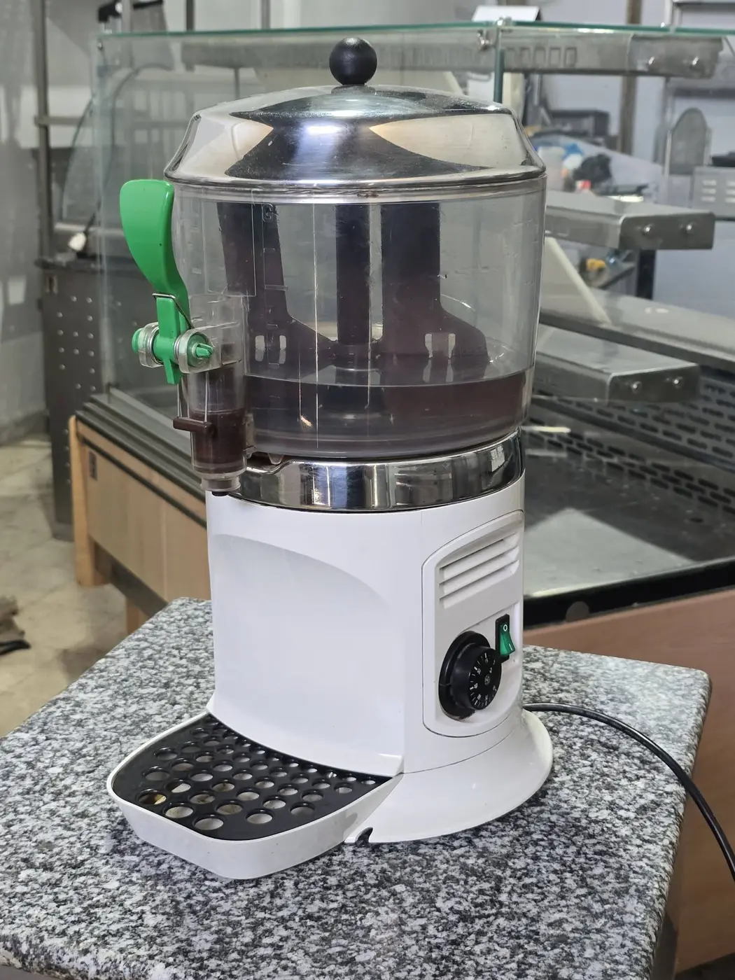 Distributeur de chocolat chaud Bras