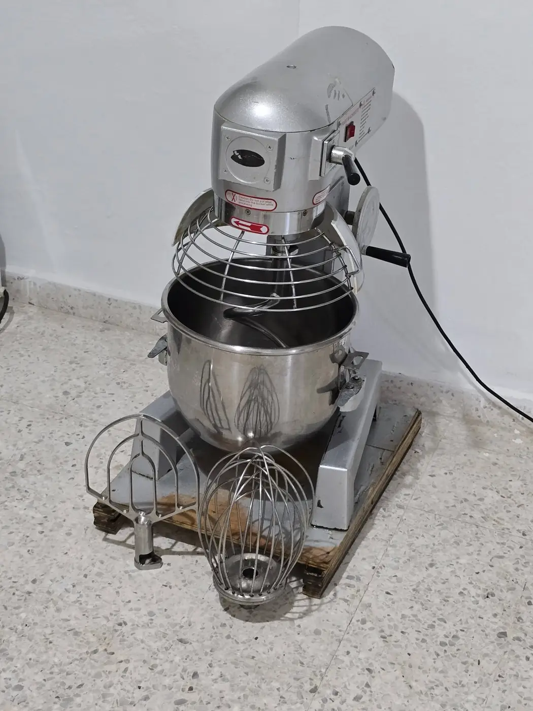 Batteur mélangeur professionnel — 20 L